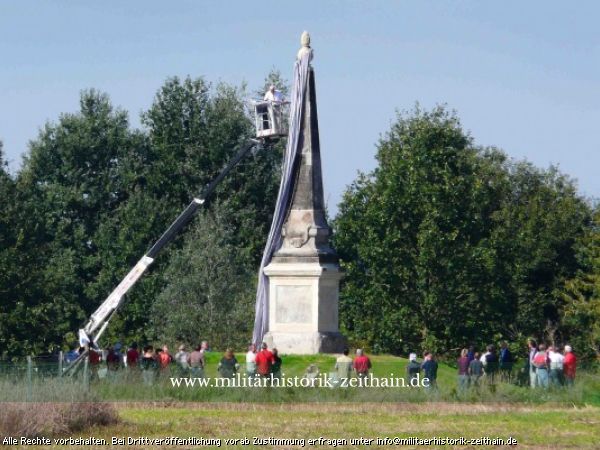 Enthüllung des restaurierten Zeithainer Obelsiken
